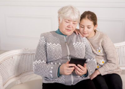 El uso de tecnologías por parte de las personas mayores